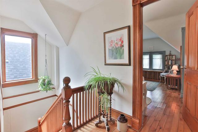 13a Delaware Ave, House semidetached with 4 bedrooms, 4 bathrooms and 1 parking in Toronto ON | Image 10