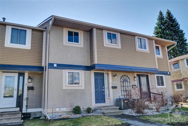 4326 Meadowvale Lane, Townhouse with 3 bedrooms, 2 bathrooms and 1 parking in Ottawa ON | Image 2