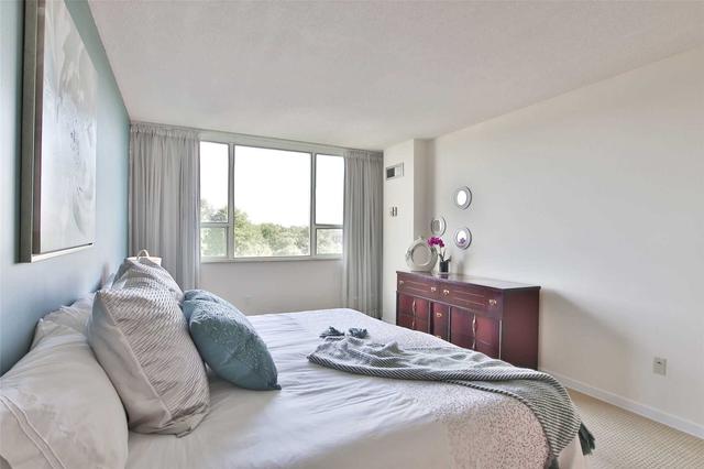 607 - 1300 Islington Ave, Condo with 2 bedrooms, 2 bathrooms and 1 parking in Toronto ON | Image 6
