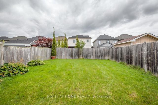 10 Allworth Cres, House detached with 3 bedrooms, 4 bathrooms and 3 parking in Clarington ON | Image 7
