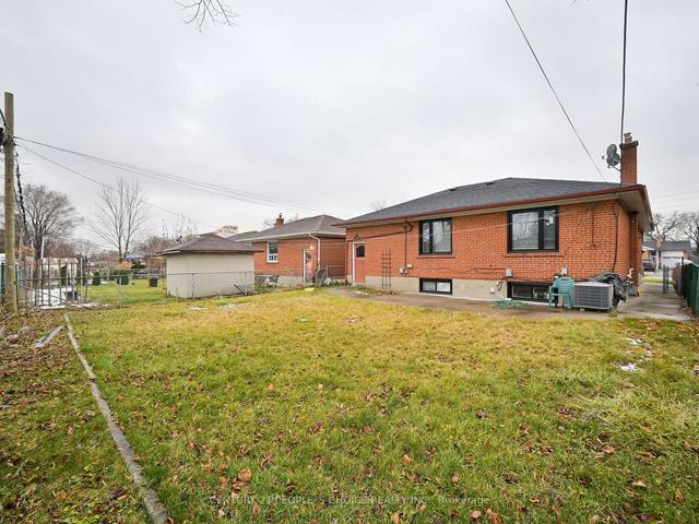 25 Bairstow Cres, House detached with 3 bedrooms, 3 bathrooms and 4 parking in Toronto ON | Image 33