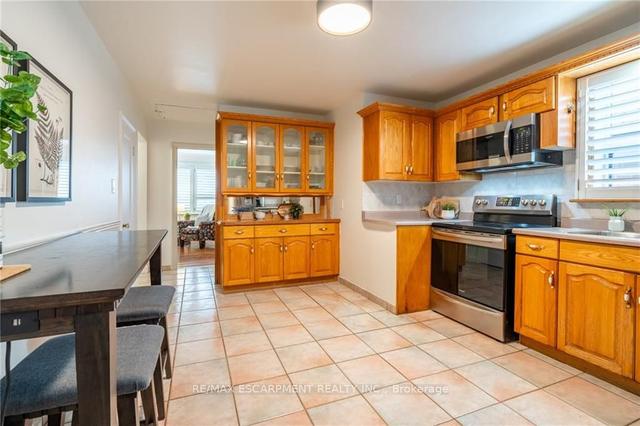 237 Parkdale Ave S, House detached with 3 bedrooms, 2 bathrooms and 2 parking in Hamilton ON | Image 10