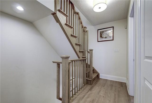 th-39 - 9 Oakburn Cres, Townhouse with 2 bedrooms, 3 bathrooms and 1 parking in Toronto ON | Image 16