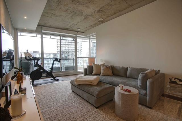 1002 - 318 King St E, Condo with 1 bedrooms, 2 bathrooms and 1 parking in Toronto ON | Image 3