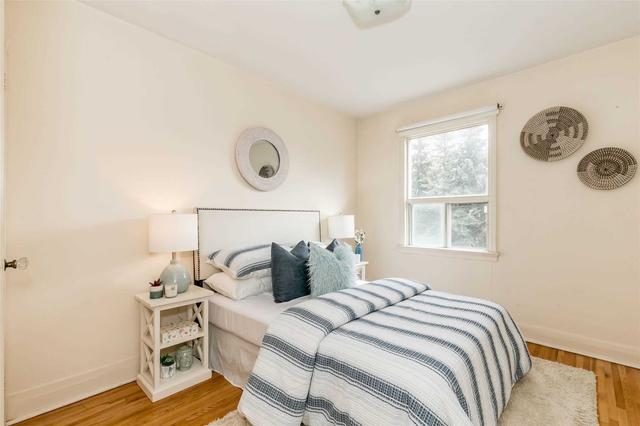 55 Lonborough Ave, House detached with 2 bedrooms, 2 bathrooms and 2 parking in Toronto ON | Image 5