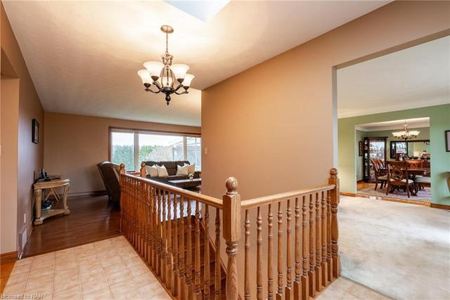 1672 Seventh Street, House detached with 5 bedrooms, 4 bathrooms and null parking in St. Catharines ON | Image 48