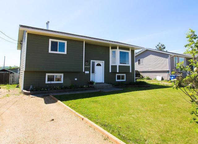 4907 57 Avenue, House detached with 3 bedrooms, 2 bathrooms and 1 parking in Pouce Coupe BC | Card Image