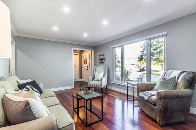 865 Cabot Tr, House detached with 3 bedrooms, 2 bathrooms and 5 parking in Milton ON | Image 30