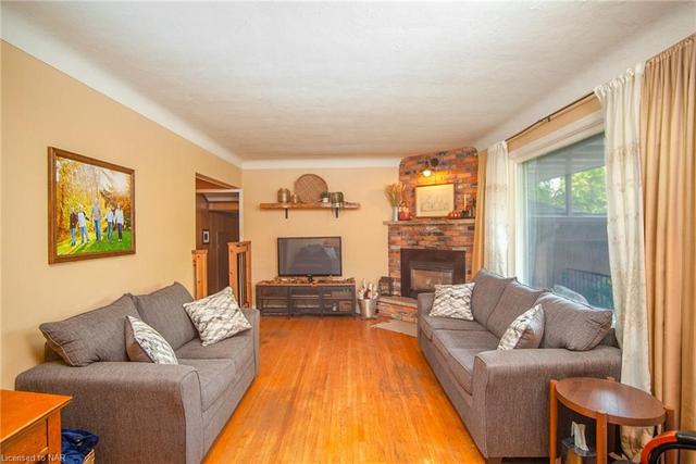 70 Crestdale Avenue, House detached with 5 bedrooms, 1 bathrooms and 4 parking in St. Catharines ON | Image 14