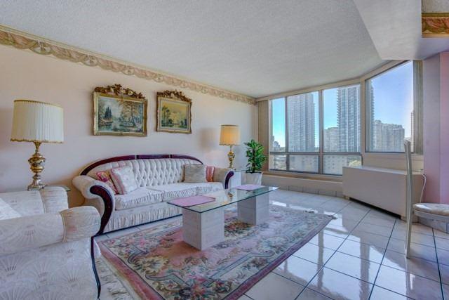 1101 - 25 Fairview Rd W, Condo with 2 bedrooms, 2 bathrooms and 1 parking in Mississauga ON | Image 4