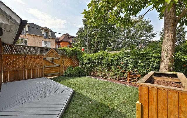 275 Charlton Ave W, House detached with 3 bedrooms, 2 bathrooms and 1 parking in Hamilton ON | Image 29