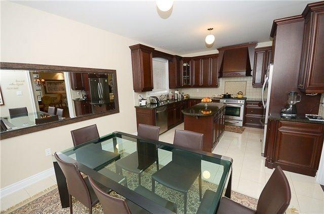 2 Thomas Cook Ave, House detached with 4 bedrooms, 4 bathrooms and 4 parking in Vaughan ON | Image 4
