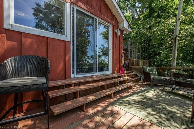 3495 Buck Point Road, House detached with 2 bedrooms, 2 bathrooms and 17 parking in South Frontenac ON | Image 34
