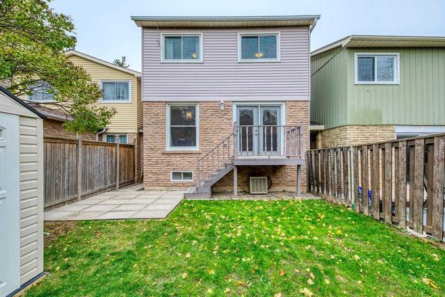 2718 Romark Mews, House detached with 3 bedrooms, 2 bathrooms and 2 parking in Mississauga ON | Image 26