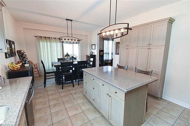 80 Loretta Dr, House detached with 4 bedrooms, 3 bathrooms and 6 parking in Niagara on the Lake ON | Image 5