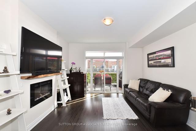 3 - 189 Norseman St, Townhouse with 3 bedrooms, 3 bathrooms and 2 parking in Toronto ON | Image 8