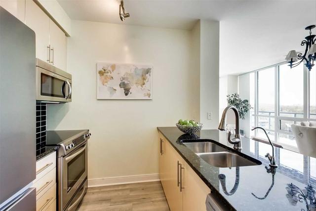 1005 - 825 Church St, Condo with 2 bedrooms, 2 bathrooms and 1 parking in Toronto ON | Image 8
