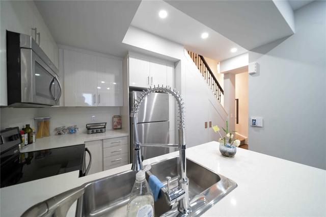 12 - 145 Long Branch Ave, Townhouse with 2 bedrooms, 3 bathrooms and 1 parking in Toronto ON | Image 9