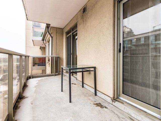 607 - 18 Kenaston Gdns, Condo with 2 bedrooms, 2 bathrooms and 1 parking in Toronto ON | Image 24