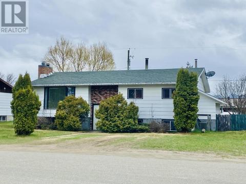 1355 8th Avenue, House detached with 4 bedrooms, 3 bathrooms and null parking in Valemount BC | Card Image