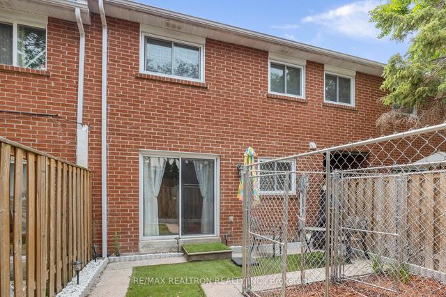 20 Harper Way, Townhouse with 4 bedrooms, 2 bathrooms and 2 parking in Markham ON | Image 29