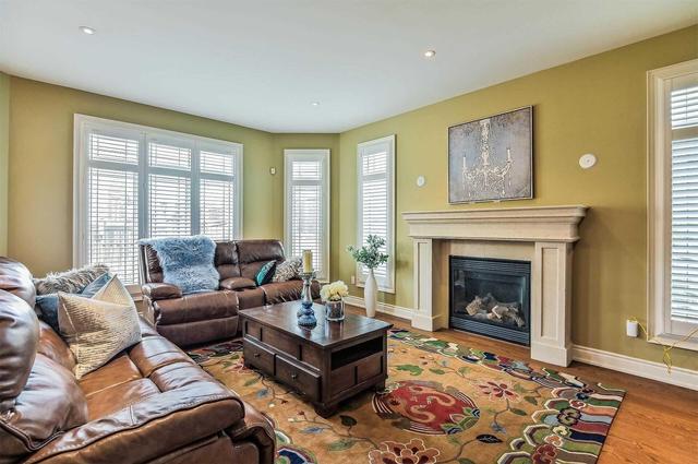 515 Amarone Crt, House detached with 6 bedrooms, 5 bathrooms and 4 parking in Mississauga ON | Image 4