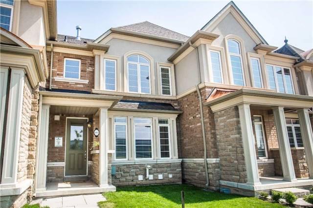 3093 Neyagawa Blvd, House attached with 3 bedrooms, 4 bathrooms and 2 parking in Oakville ON | Image 2