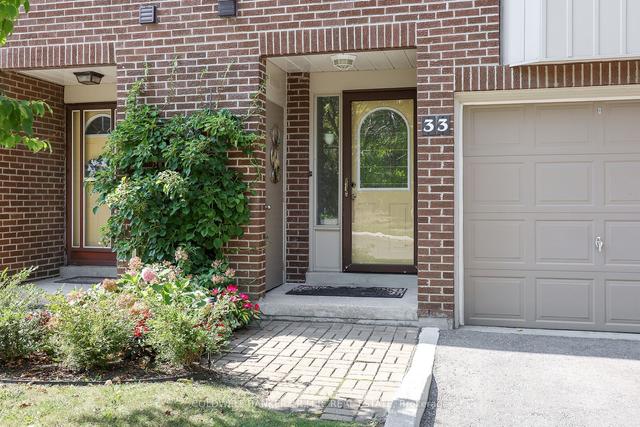 33 - 229 Jeffery St, Townhouse with 3 bedrooms, 2 bathrooms and 2 parking in Whitby ON | Image 20