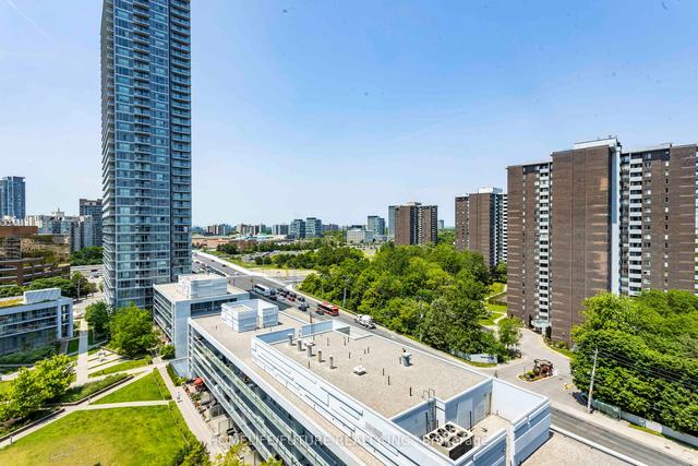 1102 - 30 Herons Hill Way, Condo with 2 bedrooms, 1 bathrooms and 1 parking in Toronto ON | Image 1