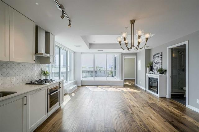 619 - 38 Howard Park Ave, Condo with 1 bedrooms, 1 bathrooms and 1 parking in Toronto ON | Image 1