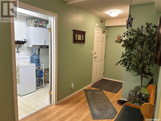 203 - 1 26th Street E, Condo with 2 bedrooms, 2 bathrooms and null parking in Prince Albert SK | Image 2