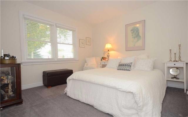 81 Sharpe St, House detached with 3 bedrooms, 2 bathrooms and 3 parking in Toronto ON | Image 10