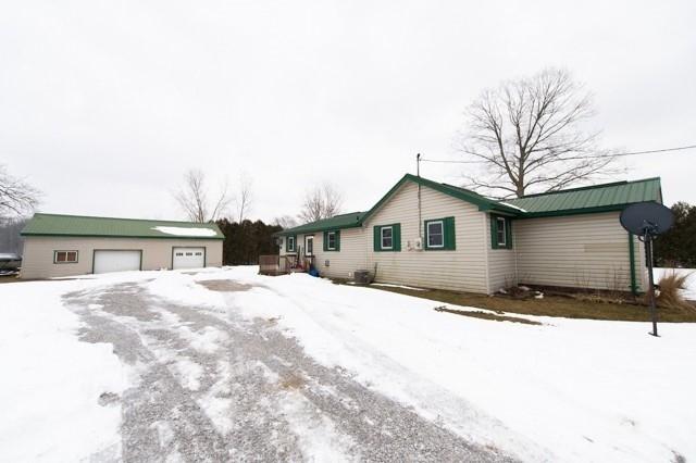 1456 Char'ville W 1/4 Line, House detached with 3 bedrooms, 1 bathrooms and 8 parking in Norfolk County ON | Image 12