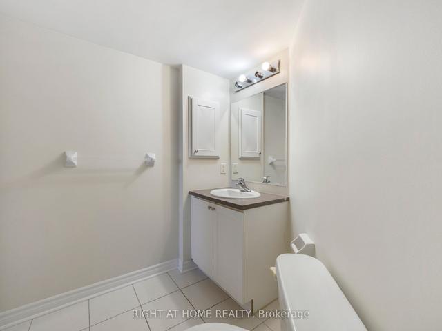 802 - 1 Rean Dr, Condo with 1 bedrooms, 1 bathrooms and 1 parking in Toronto ON | Image 2