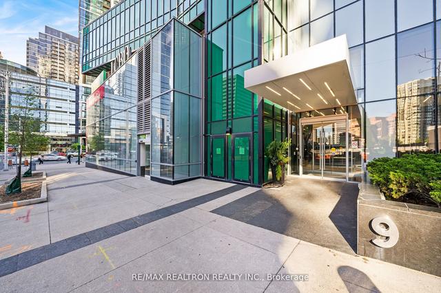2407 - 9 Bogert Ave, Condo with 2 bedrooms, 2 bathrooms and 1 parking in Toronto ON | Image 22