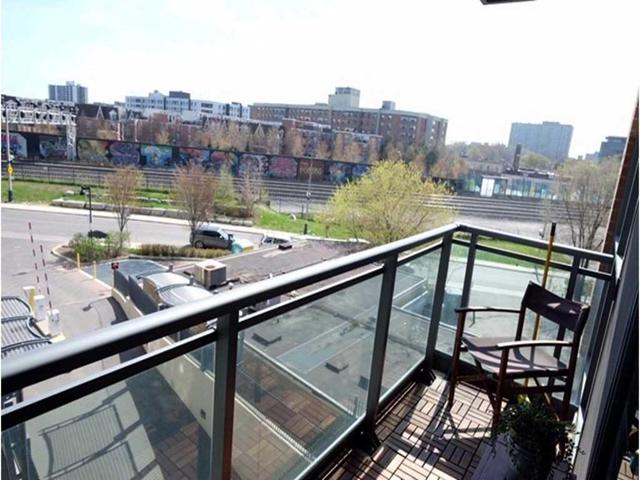 404 - 1169 Queen St W, Condo with 2 bedrooms, 2 bathrooms and 1 parking in Toronto ON | Image 7