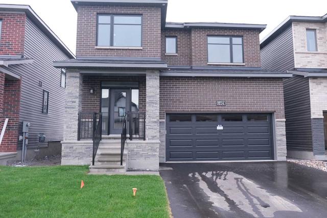 614 Winterset Rd, House detached with 4 bedrooms, 3 bathrooms and 4 parking in Ottawa ON | Card Image