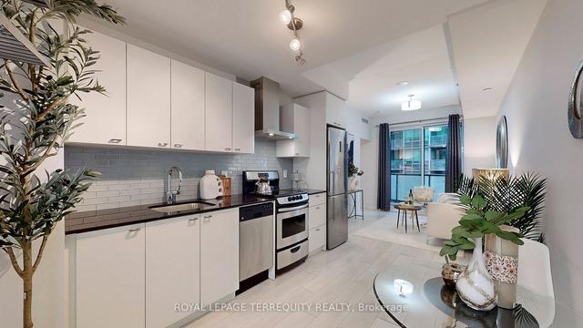 901 - 51 East Liberty St, Condo with 1 bedrooms, 2 bathrooms and 0 parking in Toronto ON | Image 2