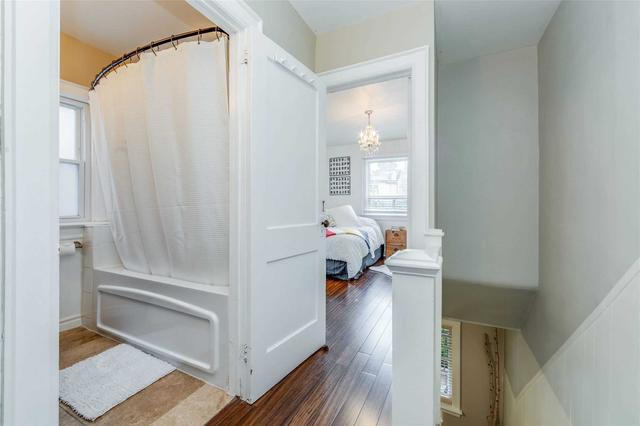 10 Chatham Ave, House semidetached with 2 bedrooms, 2 bathrooms and 1 parking in Toronto ON | Image 14