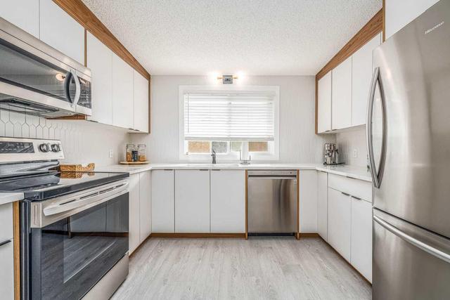 3768 36 Avenue Sw, Home with 4 bedrooms, 2 bathrooms and 2 parking in Calgary AB | Image 15