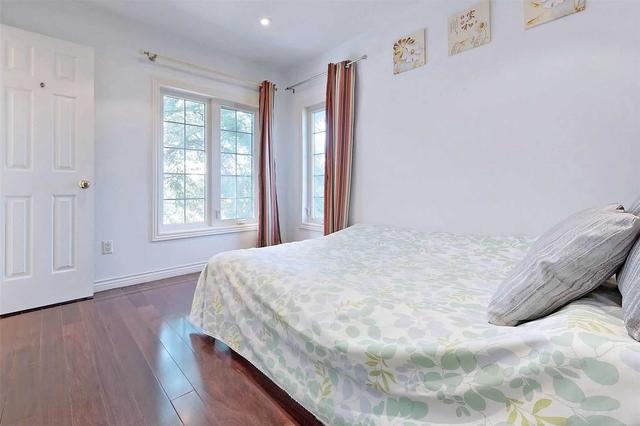 186 Elmwood Ave, House detached with 4 bedrooms, 5 bathrooms and 4 parking in Toronto ON | Image 24