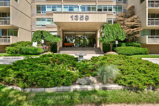 1507 - 1359 White Oaks Blvd, Condo with 2 bedrooms, 2 bathrooms and 1 parking in Oakville ON | Image 12