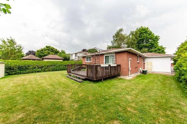 133 Clover Ridge Dr E, House detached with 3 bedrooms, 2 bathrooms and 2 parking in Ajax ON | Image 19