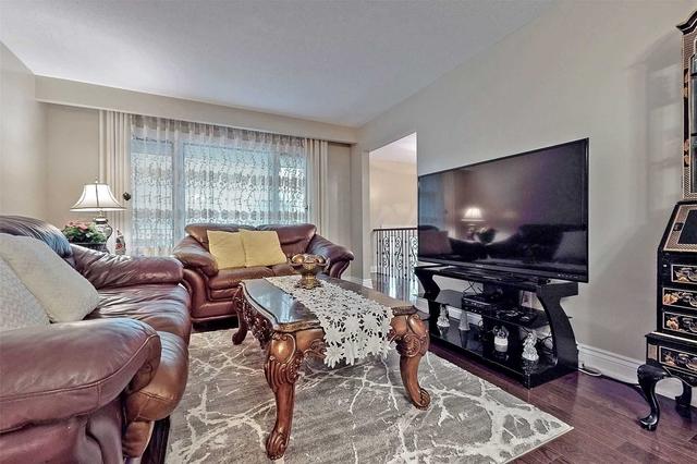 149 Albany Dr, House semidetached with 3 bedrooms, 2 bathrooms and 5 parking in Vaughan ON | Image 40