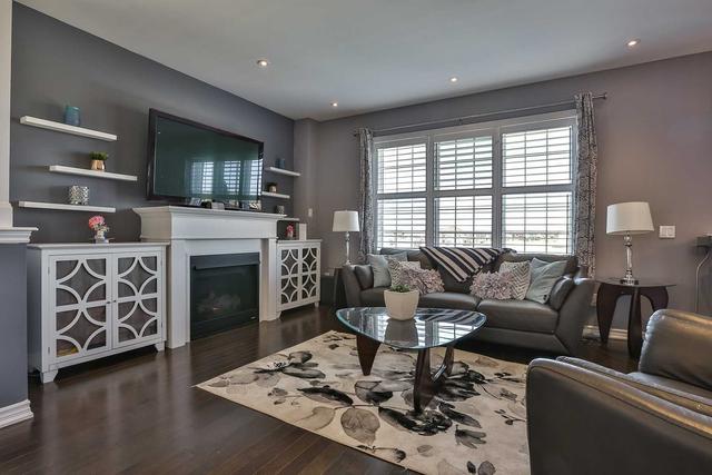 138 Stowmarket St, House detached with 4 bedrooms, 4 bathrooms and 6 parking in Caledon ON | Image 2