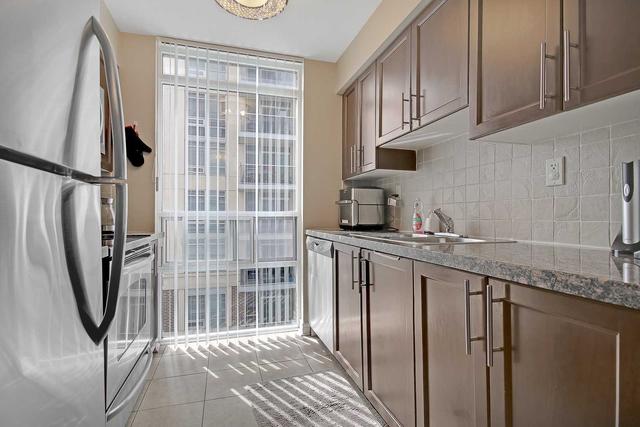 603 - 5 Michael Power Pl, Condo with 2 bedrooms, 2 bathrooms and 1 parking in Toronto ON | Image 3