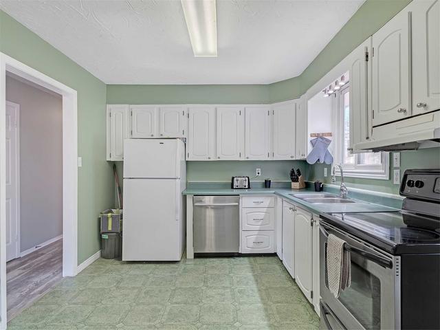 620 Pinedale Rd, House detached with 3 bedrooms, 2 bathrooms and 3 parking in Gravenhurst ON | Image 5