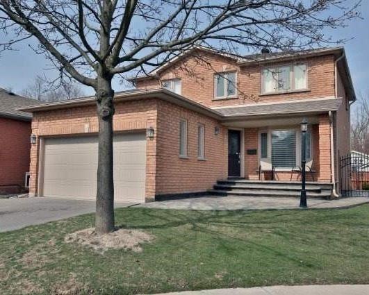 42 Braemore Rd, House detached with 3 bedrooms, 3 bathrooms and 4 parking in Brampton ON | Image 1