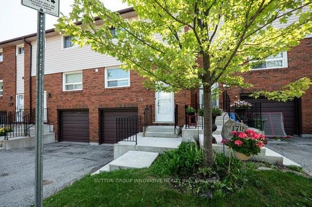 38 - 170 Lavina Cres, Townhouse with 3 bedrooms, 2 bathrooms and 2 parking in Hamilton ON | Image 23