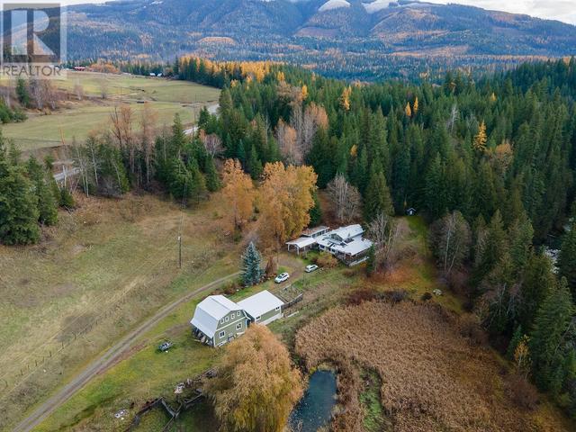 538 North Fork Road, House detached with 5 bedrooms, 4 bathrooms and 15 parking in North Okanagan E BC | Image 65